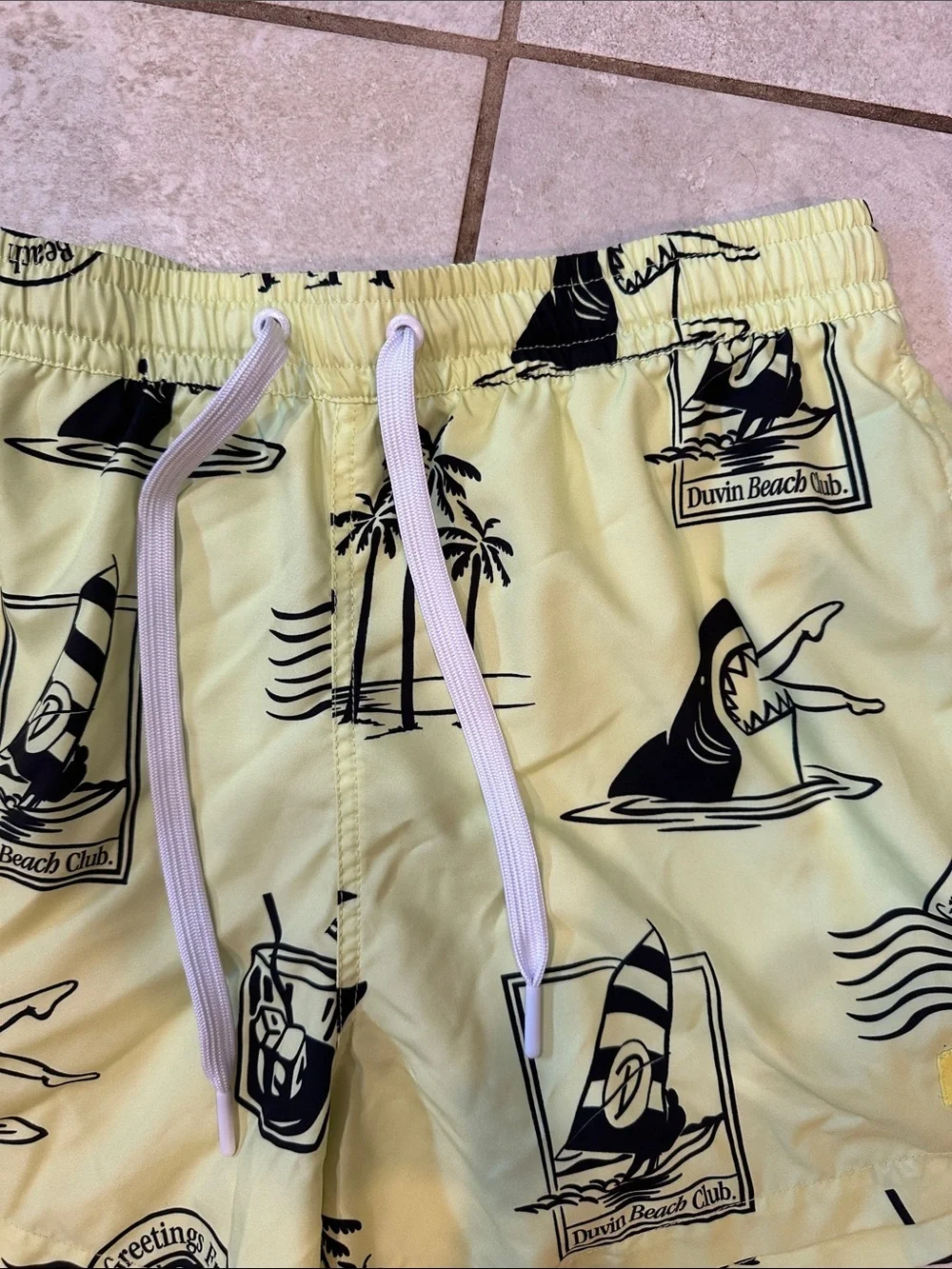 Duvin Beach Club Yellow 5 Inch Printed Swim Shorts M Mens